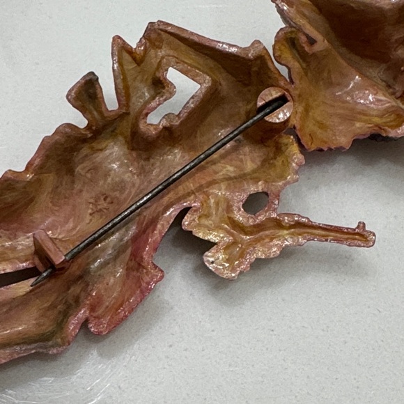 Vintage Cowgirl Plastic Celluloid Brooch Pin - Picture 3 of 5